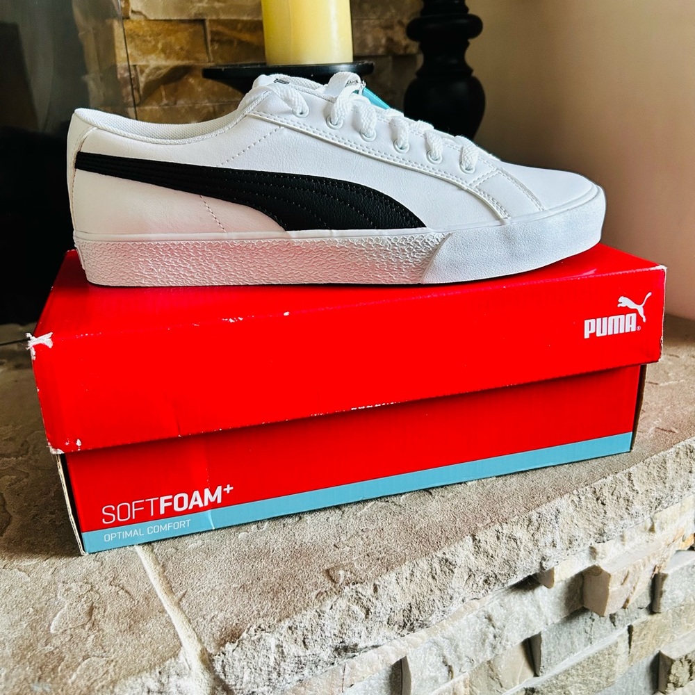 PUMA Men White and Black SoftFoam Sneakers